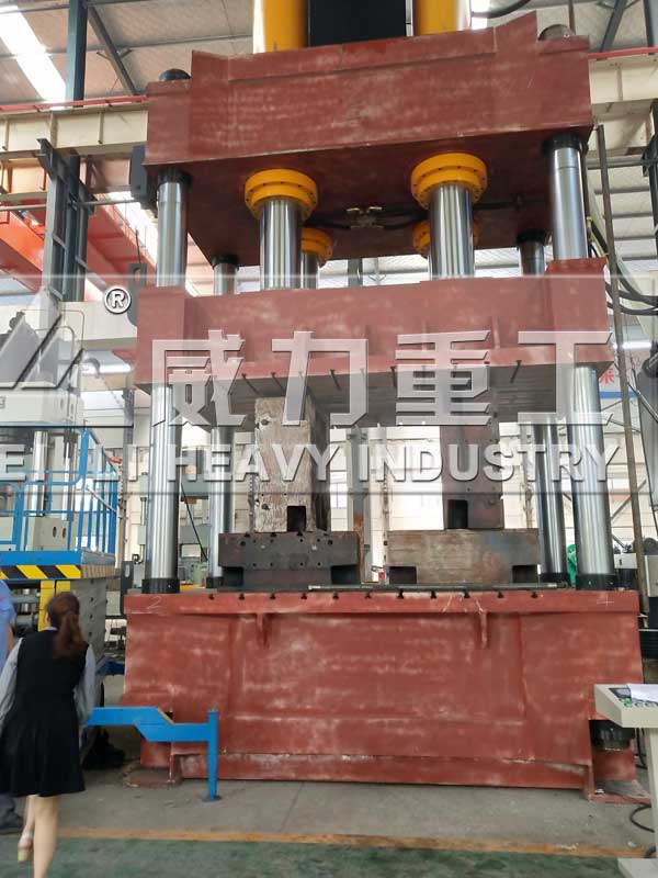 1600噸四柱油壓機(jī)車間裝配圖