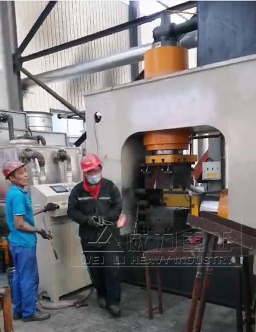 400噸多向鍛造油壓機(jī)